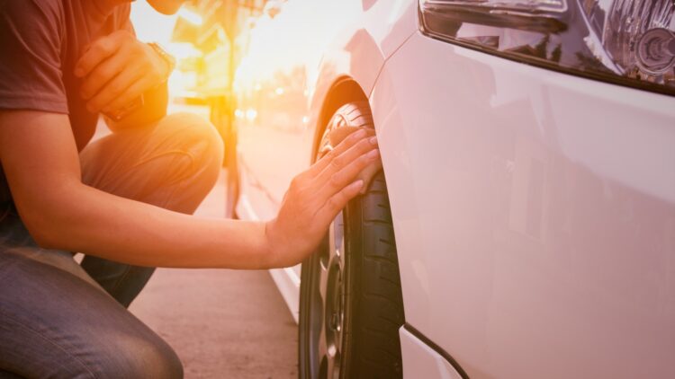 Estos cuidados del coche evitarán averías al volver de vacaciones