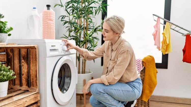 Este botón secreto de la lavadora te hace ahorrar dinero
