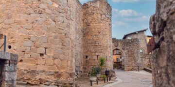 Este pueblo de Castilla y León parece sacado de la Edad Media