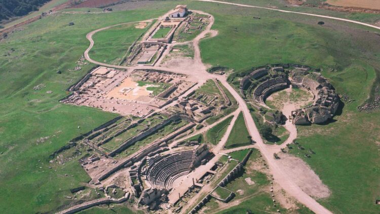 Parece sacada de la Antigua Roma, está a una hora de Madrid