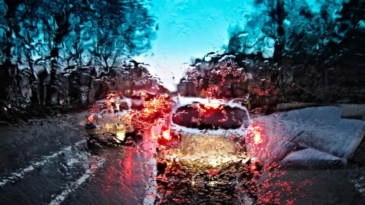 Confirmado por la DGT: los consejos clave para conducir con lluvia