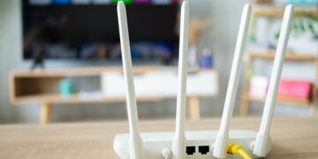 Este es el dinero que tu router 'gasta' cada año mientras duermes