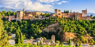 La energía solar amenaza este monumento español