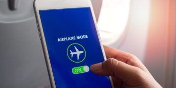 El 'modo avión' de tu teléfono móvil tiene estas utilidades