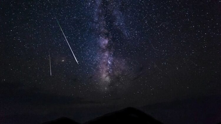 Adiós Perseidas, hola Oriónidas: la lluvia de estrellas más mágica del otoño ya tiene fecha y así podrás verla 1 Adiós Perseidas, hola Oriónidas: la lluvia de estrellas más mágica