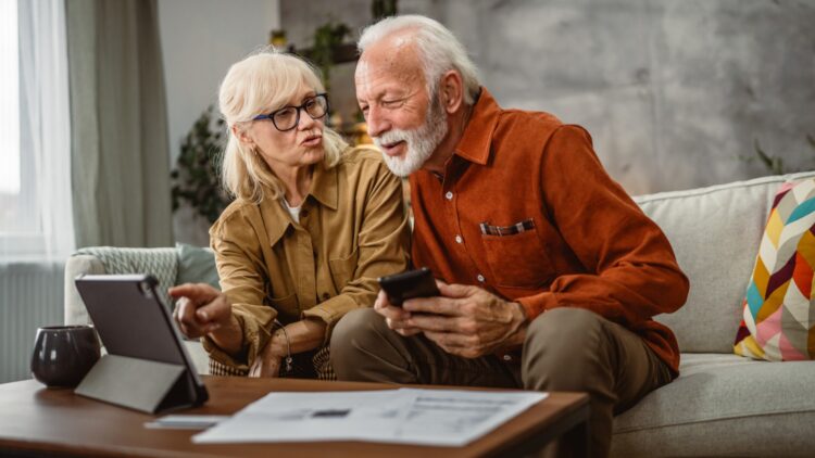 Un experto lo confirma: estas son los 3 caminos que España puede seguir para salvar las pensiones 1 3 caminos que España puede seguir para salvar las pensiones