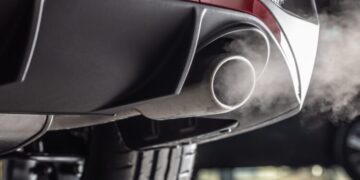 Viaja en un coche oficial con 25 años y sin etiquetas