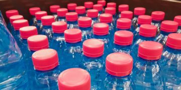 Esta es la mejor agua embotellada