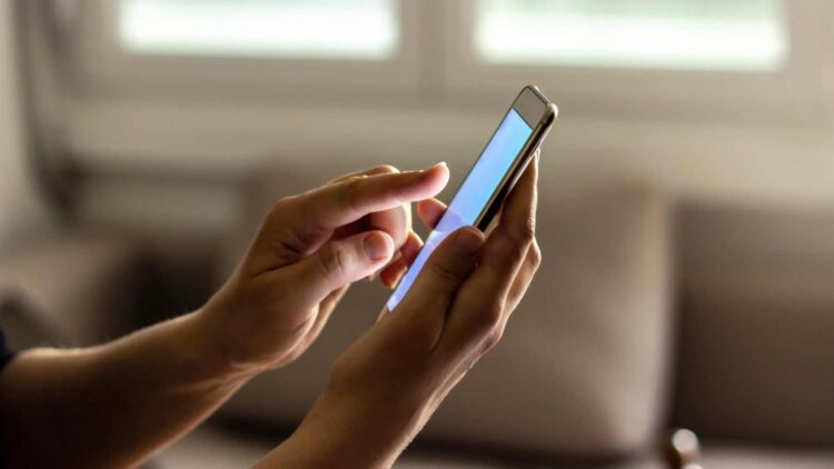 Alerta de la OCU: así funciona el timo de la doble llamada, que afecta cada vez a más españoles 1 Alerta de la OCU: así funciona el timo de la doble llamada, que afecta cada vez a más españoles