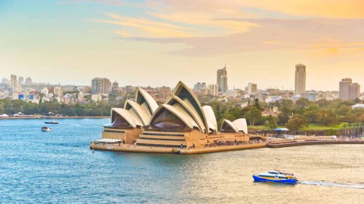 Confirmado: un español se muda a Australia y así es como ha conseguido facturar 2.000 euros a la semana "por estar sentado".