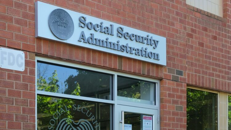 I Don’t Trust Social Security – This American Man Explains His Strategy in the Face of Possible SSA Benefit Cuts