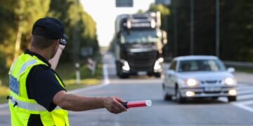 A common mistake in car headlights is causing many drivers to be fined