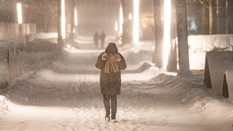 How much snow is dangerous? According to the NWS, a blizzard warning is issued only after this amount of snow has fallen