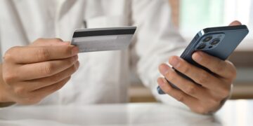 Will everyone who transfers money by phone now pay taxes?