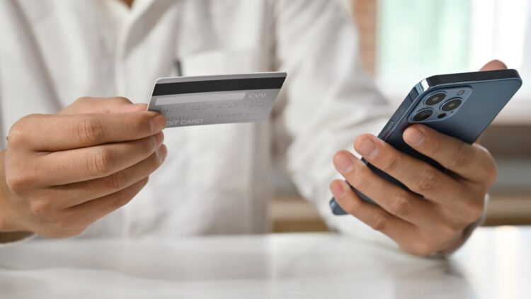 Will everyone who transfers money by phone now pay taxes? 1 Will everyone who transfers money by phone now pay taxes?