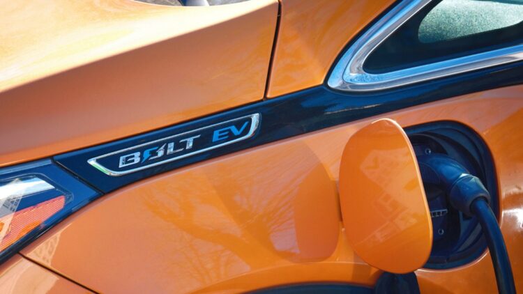 Claim $2100 now for a class action lawsuit against GM if you have owned or leased this model of Chevy - Deadline