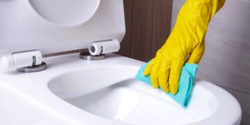 Say goodbye to toilet seat stains - this home trick removes them forever