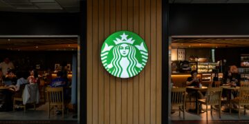 Say goodbye to the most popular coffee shop chain in the U.S. — These are the stores that will close by 2025