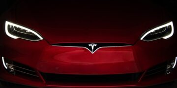 This man buys the cheapest Tesla in the US - for just over $4000 - the surprise came later