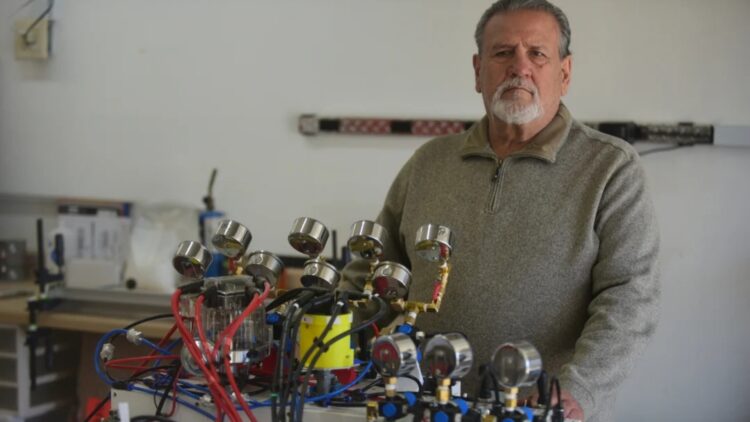 The end of the solar panel - a retiree's invention for almost free energy from a shoebox