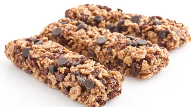 Only 5 ingredients and very healthy - oatmeal and chocolate bars 1 Only 5 ingredients and very healthy - oatmeal and chocolate bars