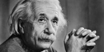 Two pieces of paper sold for more than $1.5 million - Einstein's best-kept secret auctioned off