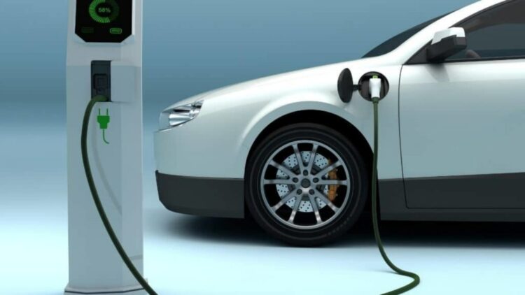 Say goodbye to electric cars - mechanics warn they will be nearly impossible to repair 1 Say goodbye to electric cars - mechanics warn they will be nearly impossible to repair