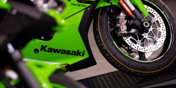 No Electricity or Gasoline - Japan Launches a 22nd Century Motorcycle - The End of Traditional Engines