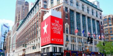 Farewell to this iconic US retailer as it closes its doors after 150 years and liquidates its entire inventory