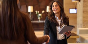 An expert confirms it - these are the 6 phrases that make the difference when it comes to influencing people - just a few words are enough