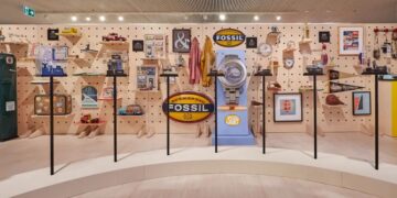 Say goodbye to this well-known clothing retailer as it closes more than 50 stores in the U.S. Here's how it affects you