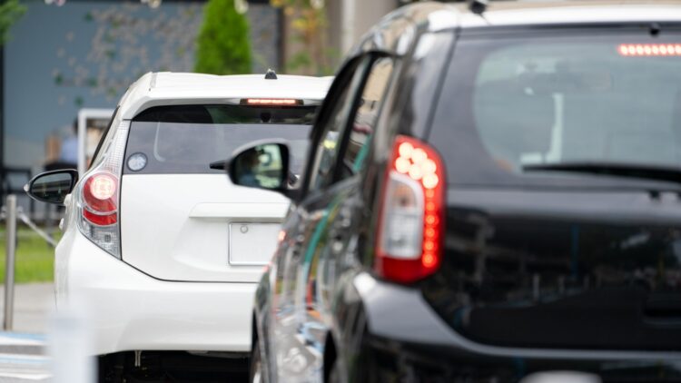 Fines of $10,000 and jail time - this is the new law in Minnesota that punishes anyone who does this while driving