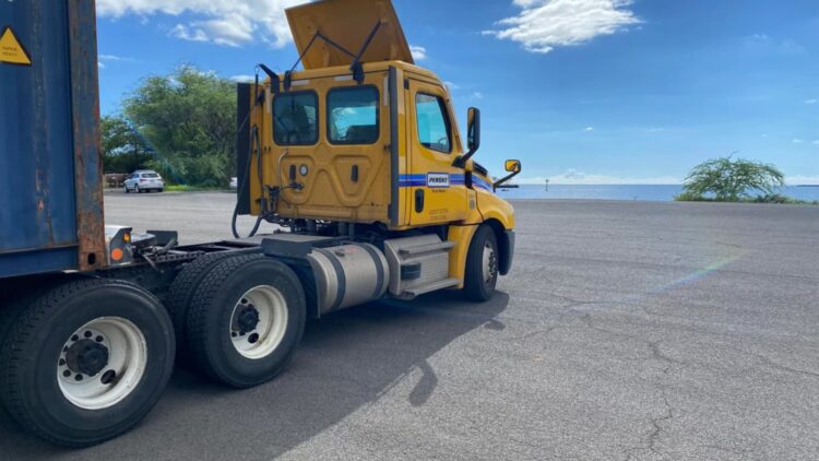 Say goodbye to 60 mph - Bill HB229 seeks to reduce the maximum speed of vehicles over 10,000 pounds on Hawaii's highways