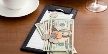 Say goodbye to tip taxes - The U.S. Congress is considering eliminating them, which could save thousands of workers thousands of dollars a year