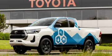Neither gasoline nor batteries - Toyota's commitment to hydrogen is reinforced with the third generation - Toyota aims to lead the next energy revolution