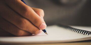 Neurologists confirm it—the Flesch mathematical formula can tell you whether your text is easy to read or alienates your audience without you even knowing it