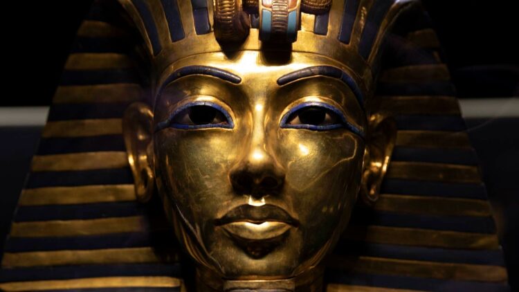 Neither gold nor copper - ancient Egyptians used meteorite iron in sacred objects and now science confirms its interstellar origin