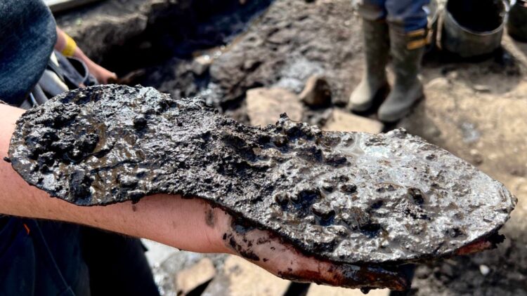 2,000-year-old Roman sandal belonging to a soldier with giant feet found - still in shape and surprising archaeologists 1 2,000-year-old Roman sandal belonging to a soldier with giant feet found - still in shape and surprising archaeologists