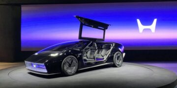 Confirmed - Japan unveils new futuristic supercar with artificial intelligence and sci-fi movie-worthy design