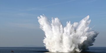 Detonating a bomb in the ocean could change the fate of the Earth - Researcher proposes most controversial plan to slow climate change