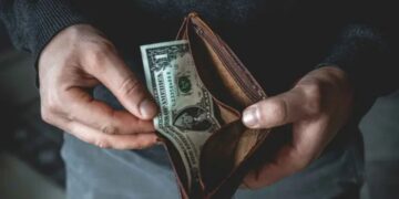 Goodbye to overspending without realizing it - the tips that work to save effortlessly each month