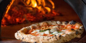 Farewell to a historic brand - This frozen pizza company declares bankruptcy and closes operations leaving everyone speechless