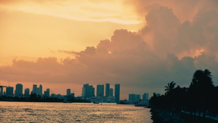 Confirmed - Saharan dust cloud reaches U.S. and could directly influence hurricanes