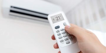 Neither turning it off nor turning it down to 22° - here's what you need to know if you want to save on your electricity bill by using air conditioning