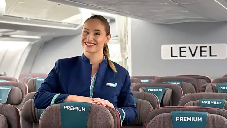 A cabin crew member's tricks to endure long flights - “You have to stretch every hour”