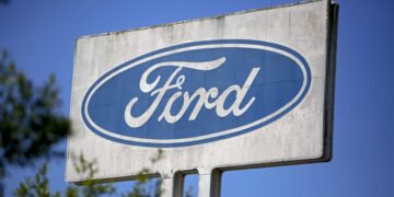Bad news for workers - Ford announces unexpected closure of key U.S. plant