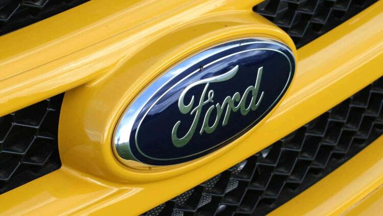 Goodbye to the myth of supercars—Ford's electric SuperVan breaks the Corvette ZR1's record at the Nürburgring and redefines speed on four wheels