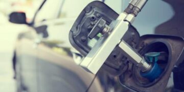 Goodbye to chargers - introducing the first electric car that charges itself while you drive, without cables or charging stations