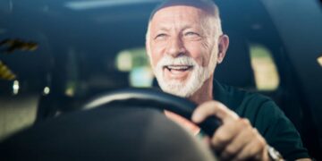 Goodbye to automatic licenses - The United States activates new regulations for drivers over 70 in July