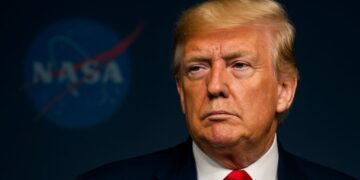 Confirmed - US Congress gives green light to NASA's lunar plan, which faced strong opposition from SpaceX and Jared Isaacman